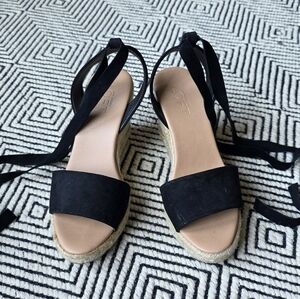 LOFT Espadrille Black Lace-Up Wedges, Natural Woven Wedge, Size 8.5
